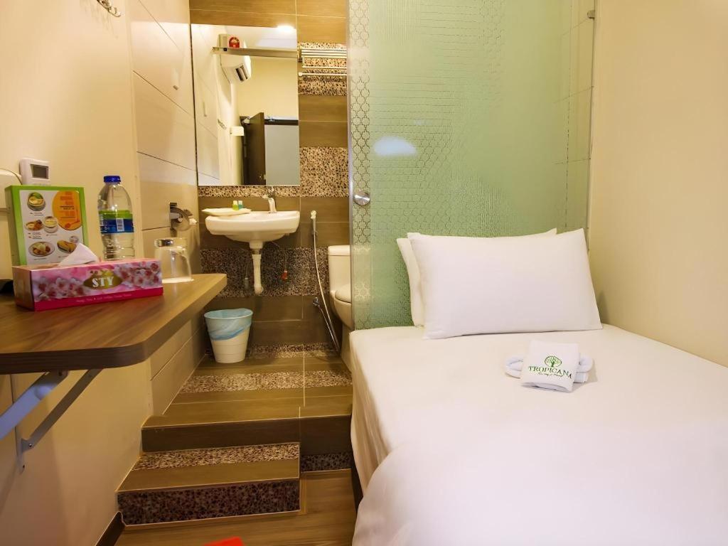 Tropicana Boutique Hotel Muar Extérieur photo